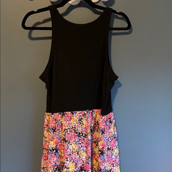 Gap black and floral fit and flare midi‎ dress - Picture 9 of 10